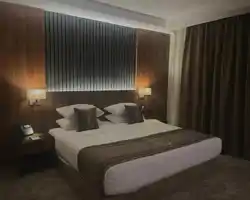 E hotel thumbnail